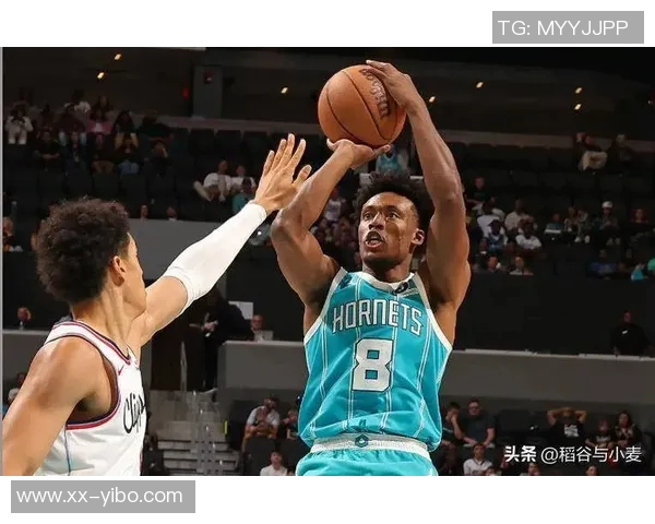 明天黄蜂主场对决公牛三球塞克斯顿特雷曼恩因伤缺席比赛 明天黄蜂主场对决公牛三球塞克斯顿特雷曼恩因伤缺席比赛