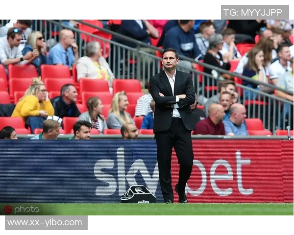 兰帕德带领球队五战全胜荣膺英冠11月最佳主帅称号