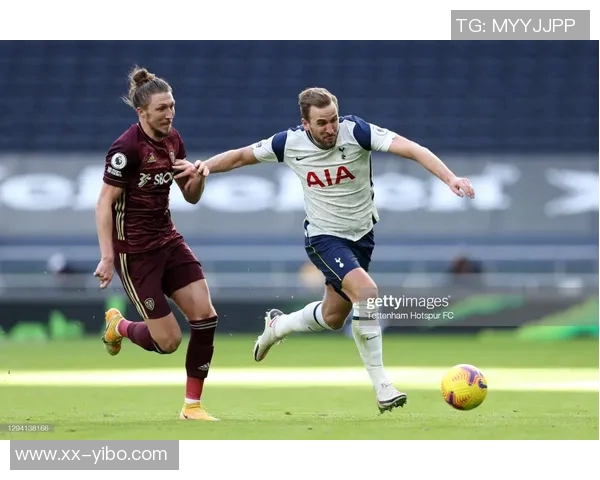 热刺与利兹联上半场战成平局特尔与奥卡福各有建树